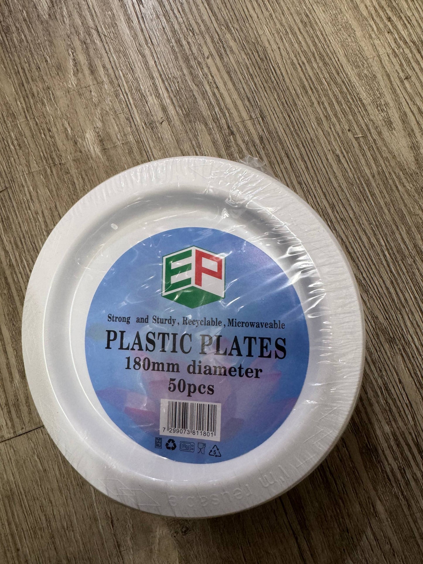 Plastic plates 180mm 50pcs